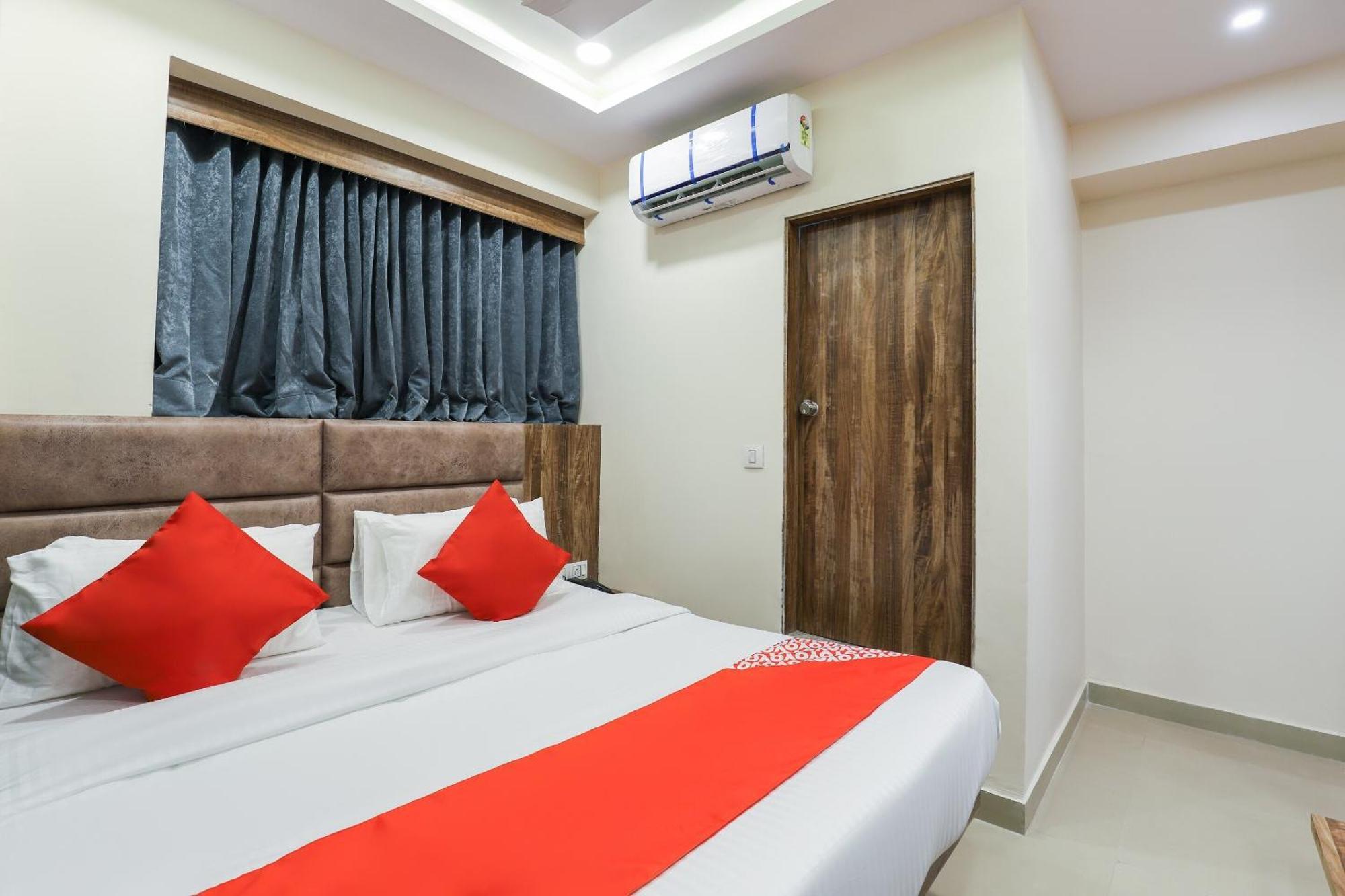 Hotel O Dream Stay Sarkhej Экстерьер фото