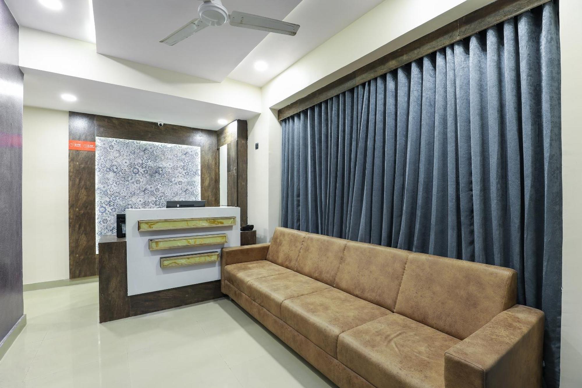 Hotel O Dream Stay Sarkhej Экстерьер фото