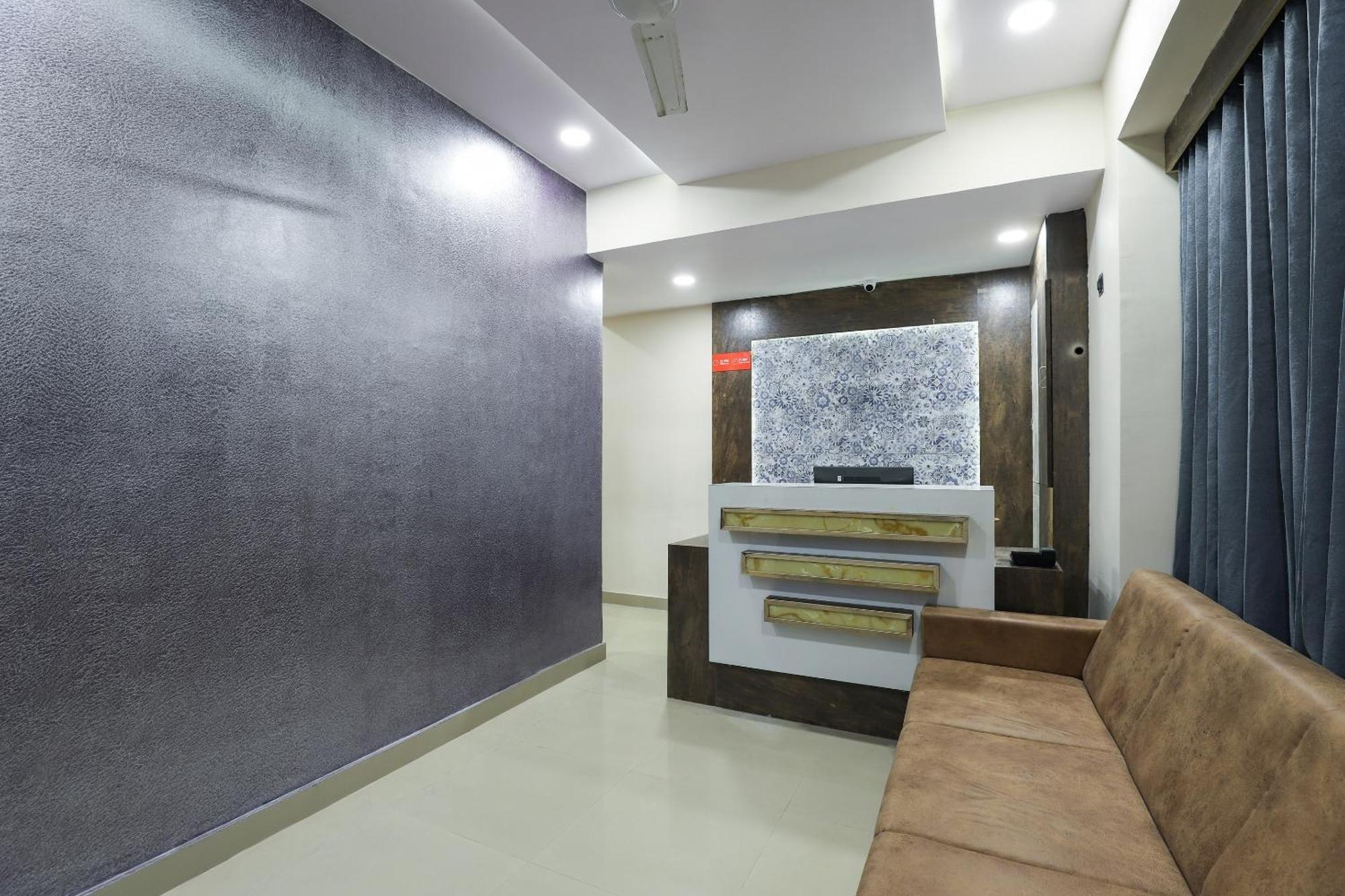 Hotel O Dream Stay Sarkhej Экстерьер фото