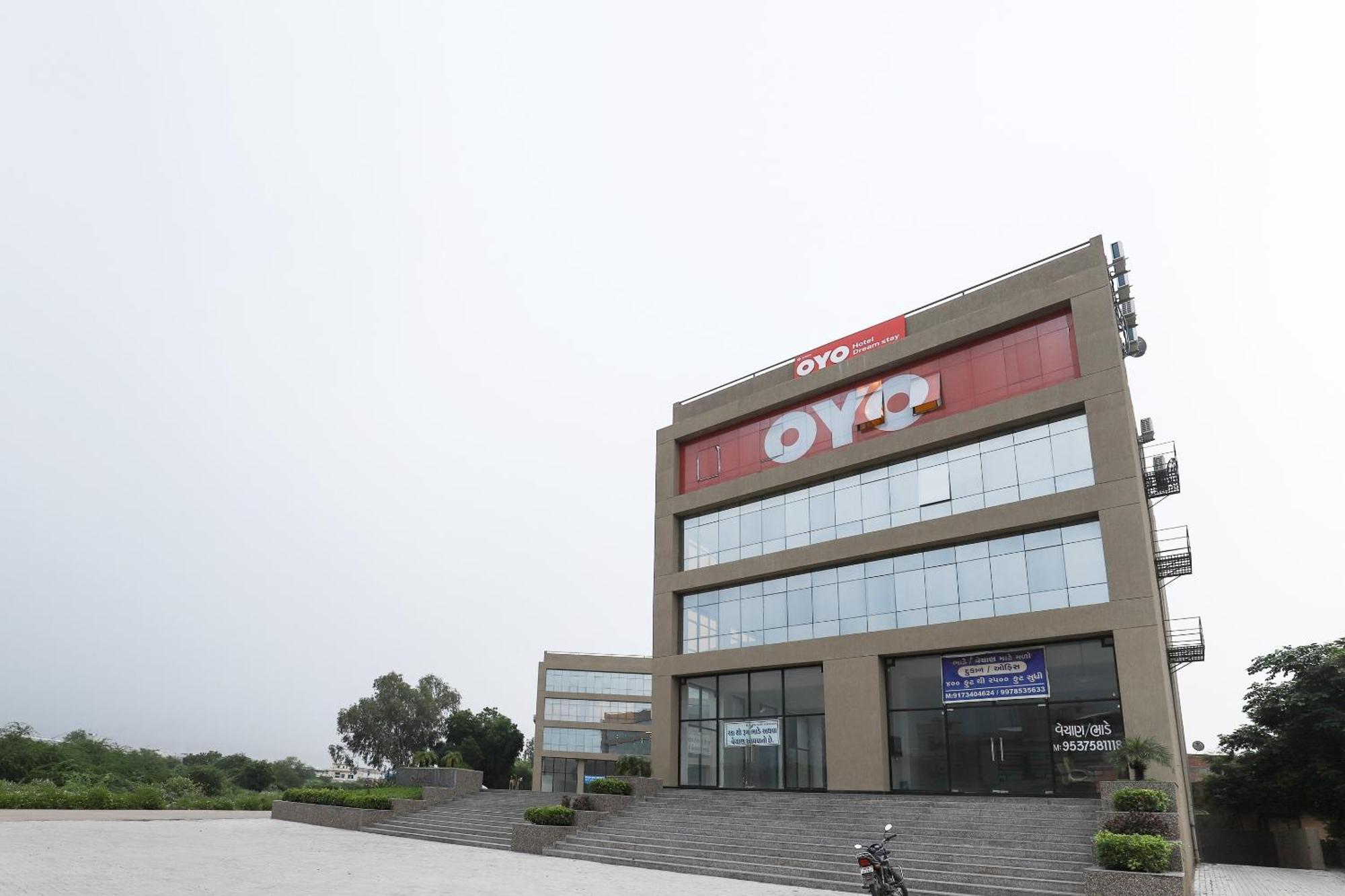 Hotel O Dream Stay Sarkhej Экстерьер фото