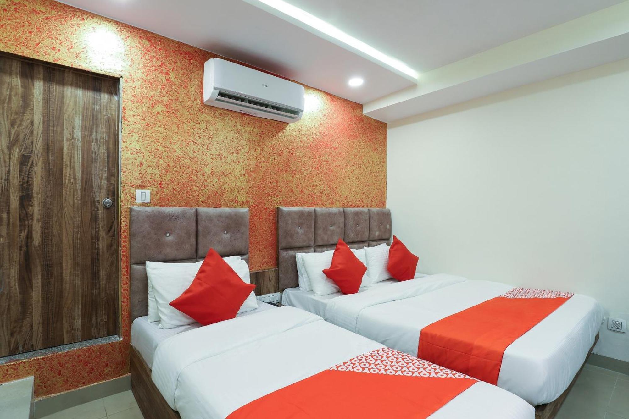 Hotel O Dream Stay Sarkhej Экстерьер фото